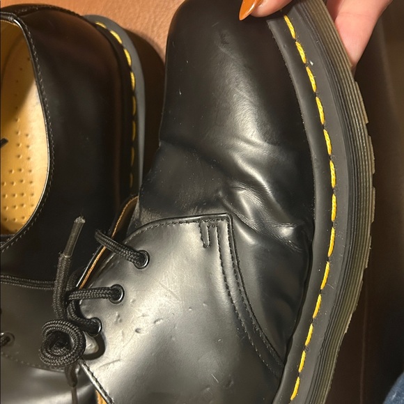 Dr. Martens Black Leather Men's Shoes - Picture 8 of 11